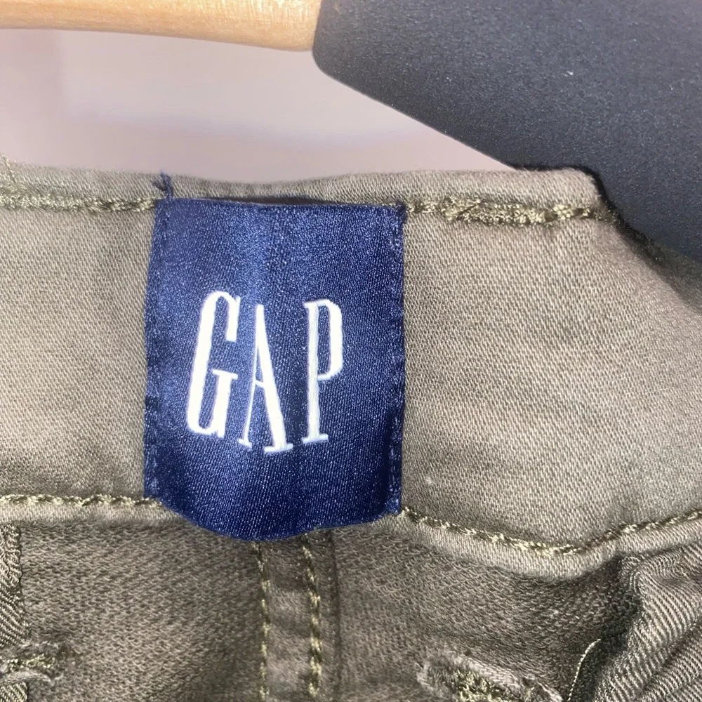 Women’s Khaki Pants - Picture 7 of 8